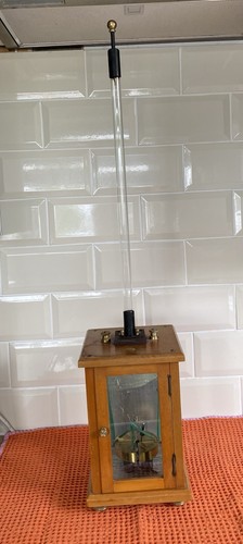 Quadrant electrometer - quadrant,