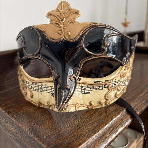 Gentlemen venetian - gentlemen’s,
