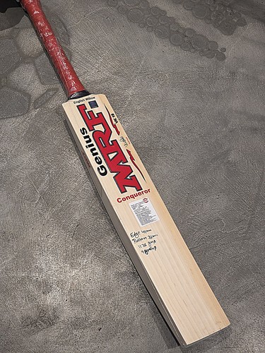 Mrf conqueror cricket bat - cricket,