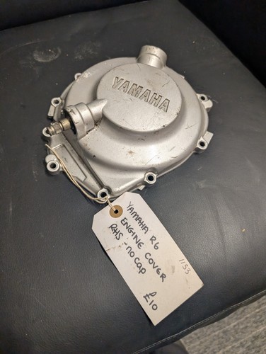 Yamaha engine cover right - cover,