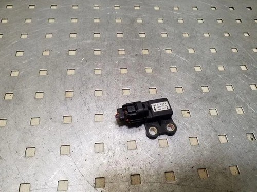 Mitsubishi pajero iii v7w - mitsubishi,