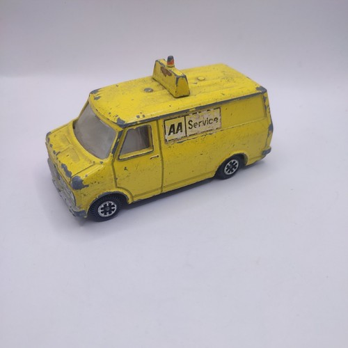 Dinky toys bedford van - bedford, aa