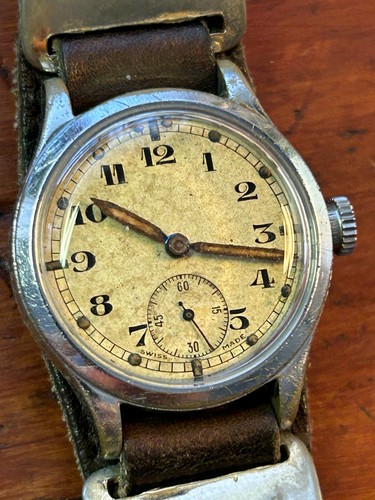 Revue wwii british military - revue,