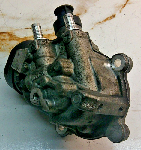 Genuine 2015 toyota avensis - 2015-18,