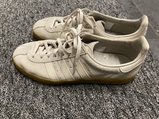 adidas Broomfield Originals