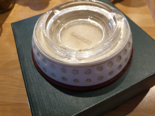 Ashtray golf ball - ash, tray