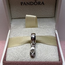 195A NWOT AUTH PANDORA