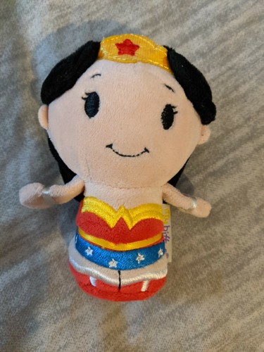 Wonder woman itty - woman, bitty