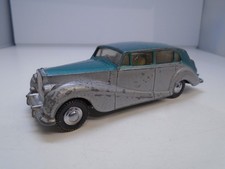 SPOT ON TRIANG  103 ROLLS ROYCE SILVER WRAITH