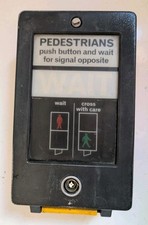 Pedestrian Crossing Wait Signal - Traffic Light Road Garage Sign Mancave Lamp
