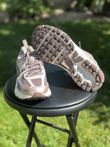 New nike vomero 8 - sz, /