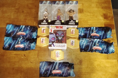 Wwe mix bundle - mix, toys