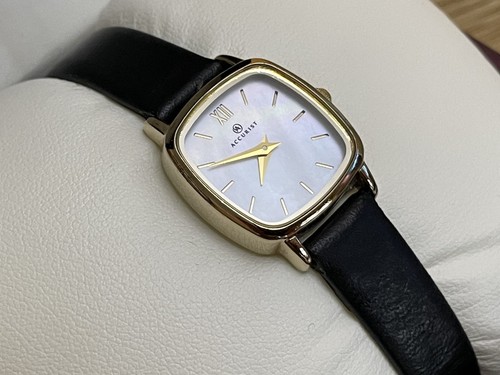 Accurist ladies gold - gold, mop