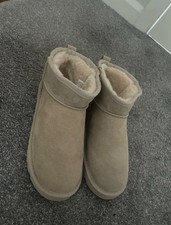 Women’s Uggs