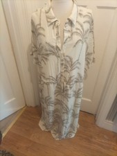 Ladies George Size 22/24 Palm