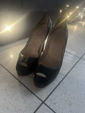 Christian Louboutin Size 8 Peep Toes