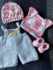 HAND KNITTED DOLLS CLOTHES TO