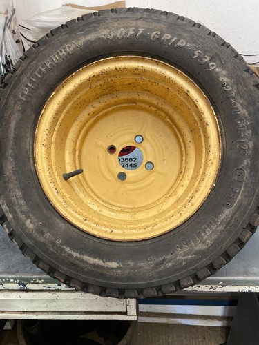 Stud front wheel - front, +