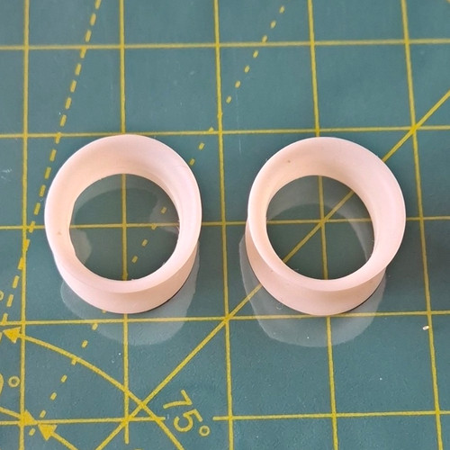 Pair white plastic - white, ear