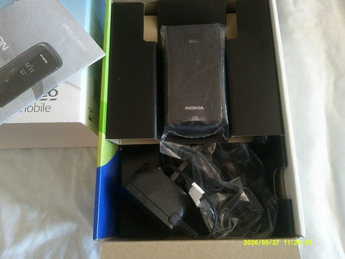 Nokia 2720 fold black - 2720,