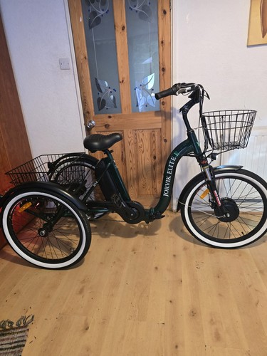 Jorvik folding tricycle - folding,