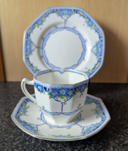 Royal doulton arvon trio - royal, ~
