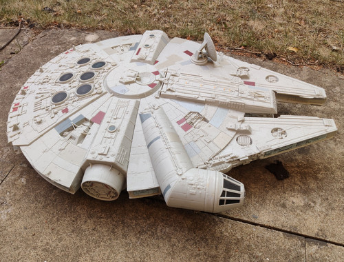 Star wars millennium falcon - millennium,