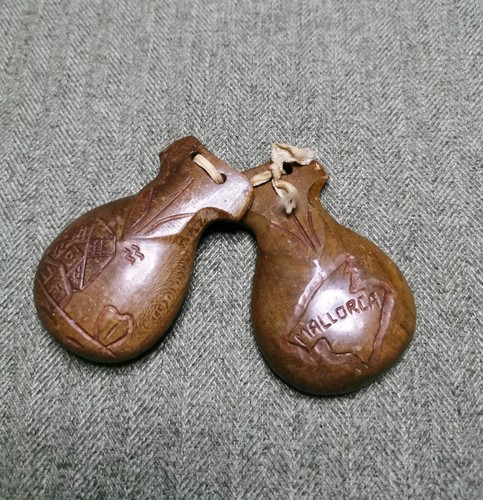 Vintage castanet handcarved - vintage,