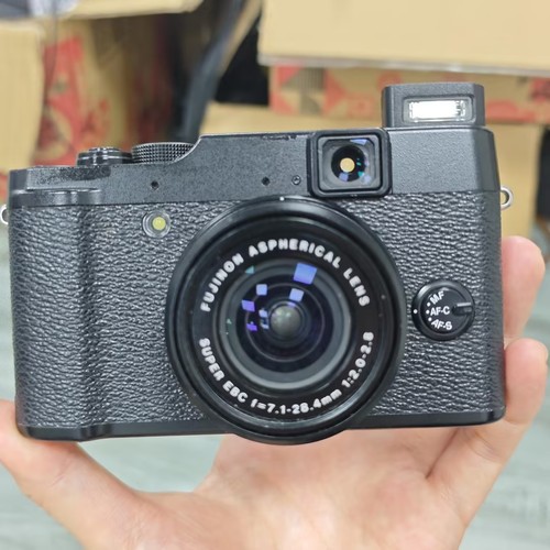 Fujifilm x10 12mp digital - fujifilm,