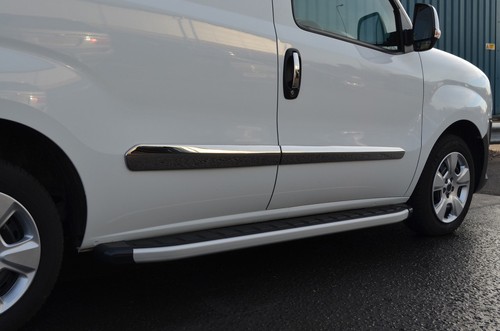 Chrome side door - streamer, trim