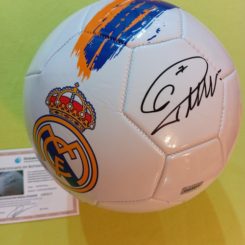 Cristiano ronaldo cr7 signed - cristiano,