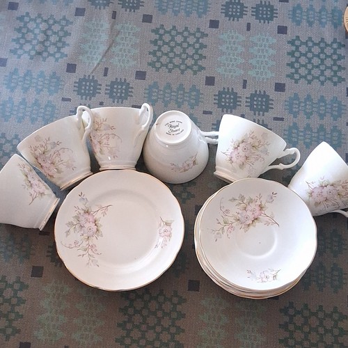 Royal stuart bone china floral - royal,