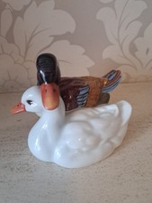 HEREND HUNGARY PORCELAIN  HAND