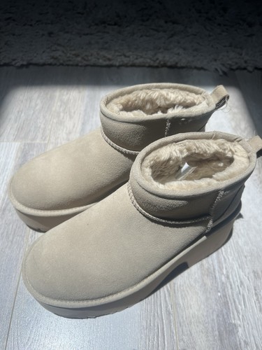 Ugg women boots size beige - ugg, 8