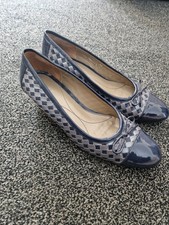 Vintage Van Dal Size 6 D Shoes