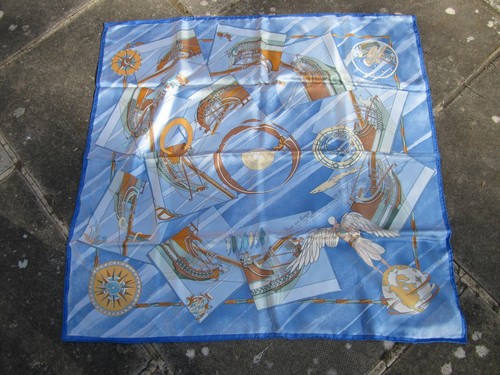 Hermes silk scarf face - silk,