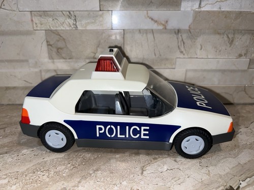 Playmobil 3904 police car - 3904,
