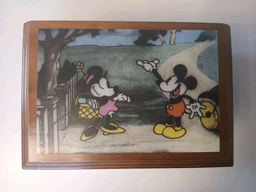 Mickey mouse disney - disney, quartz