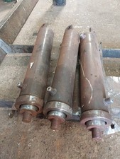 New hydraulic cylinder double