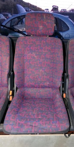 Central back seat mercedes - seat,