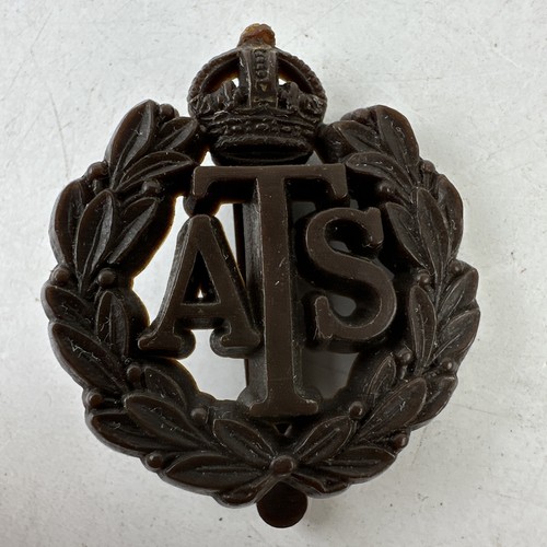 Second world war auxiliary - second,