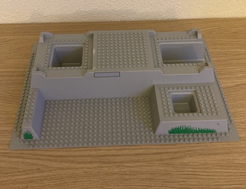 Lego baseplate raised - grey, 3d