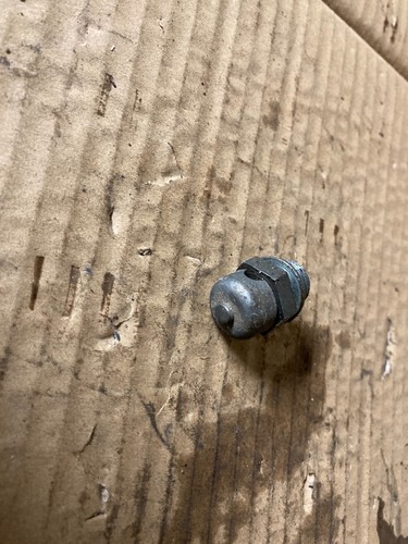 Suzuki 250 crank case - 250,
