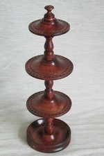 TRIPLE EARRING STAND IN