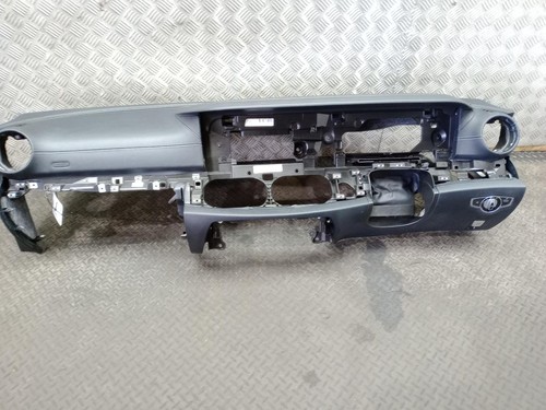 Mercedes class dashboard - e,