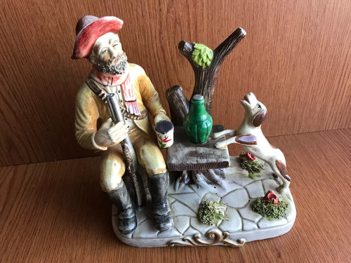 Unmarked capodimonte style - capodimonte,