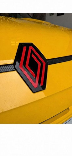 Renault tech front - e-tech,