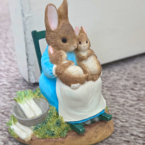Beatrix potter mrs rabbit - beatrix,