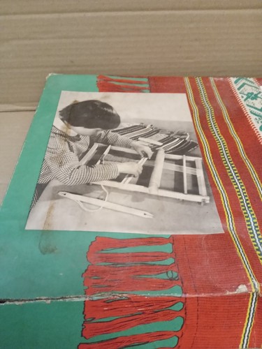 Vintage childrens weaving loom - vintage,