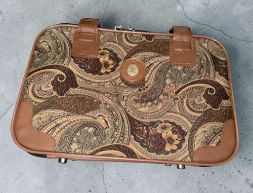 Vintage jade floral carpet - jade,